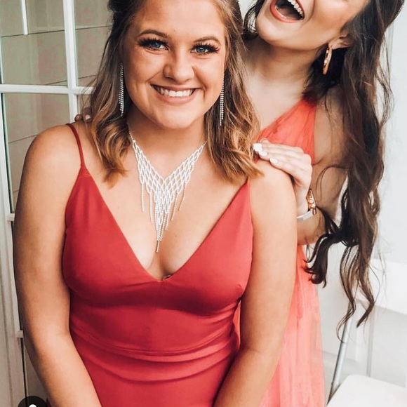 Red Formal/Prom Dress - Picture 2 of 4